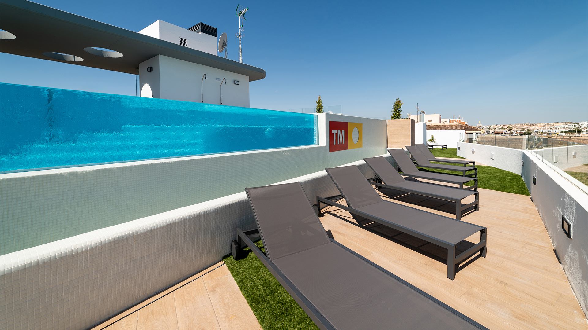 3-bed Apartment in Torrevieja (Alicante) — Luxury Oceanfront Apartment in Torrevieja, photo 5