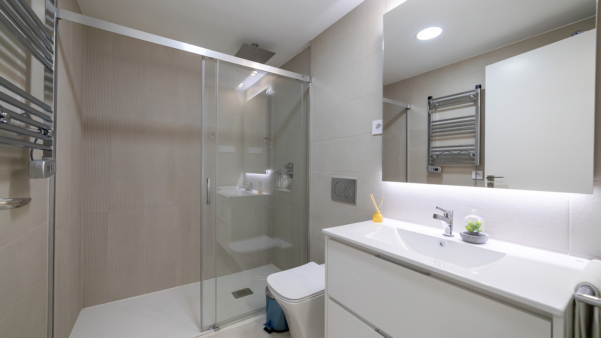 3-bed Apartment in Torrevieja (Alicante) — Luxury Oceanfront Apartment in Torrevieja, photo 6
