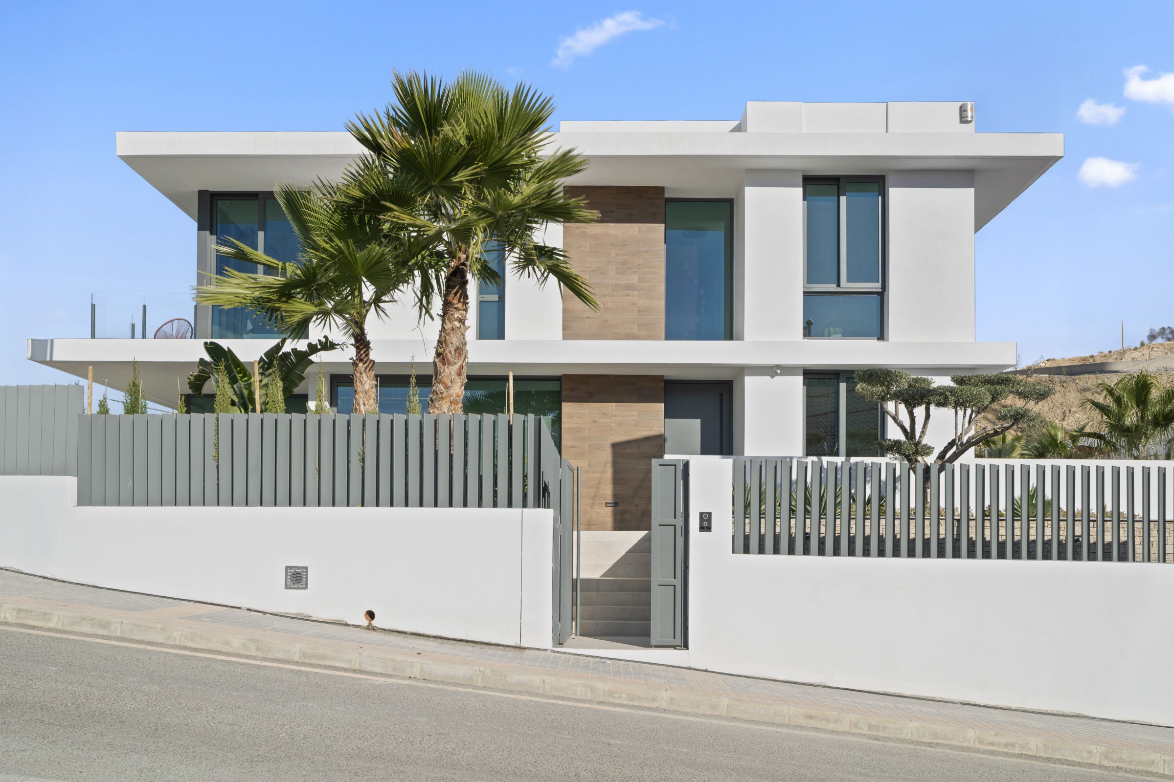 4-bed Villa in Benidorm — Villa Deluxe 27, photo 2