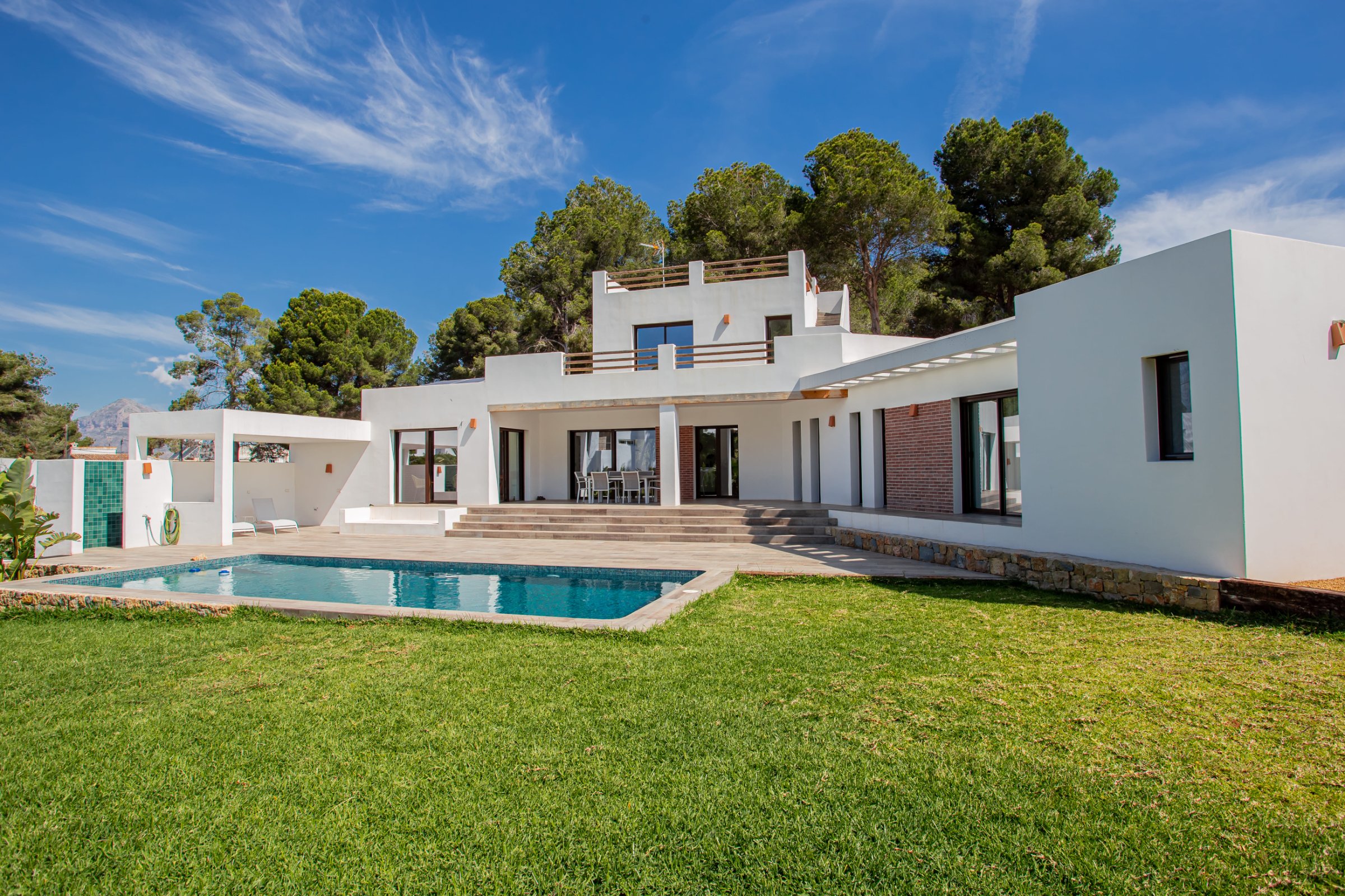 3-bed Villa in Javea — Villa Alamo | Contemporary Mediterranean Living Steps from the Sea, photo 2