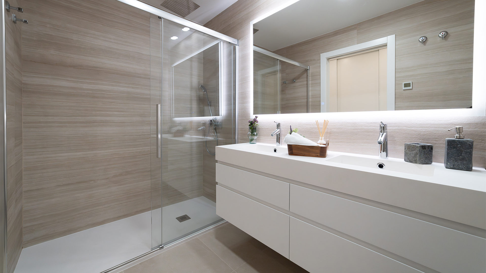 3-bed Apartment in Benidorm — Luxury Apartment with Stunning Sea Views in Benidorm, photo 7