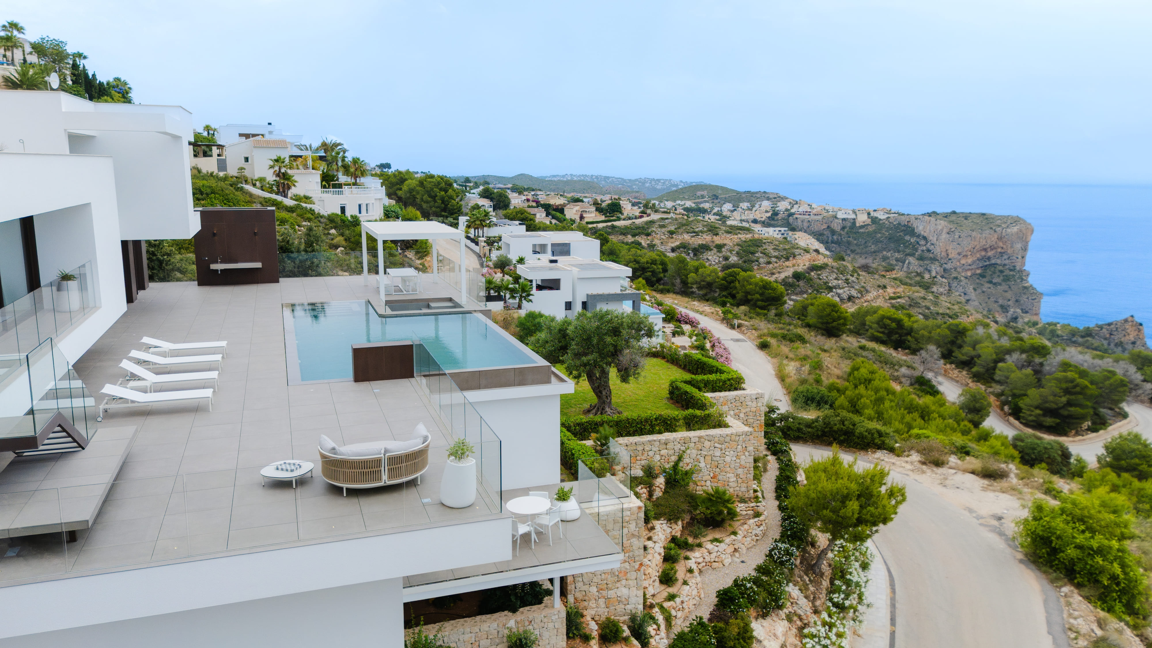 5-bed Villa in Benitachell — Luxury seafront villa for sale in Cumbre del Sol with panoramic Mediterranean views | Villa Ibiza, photo 4