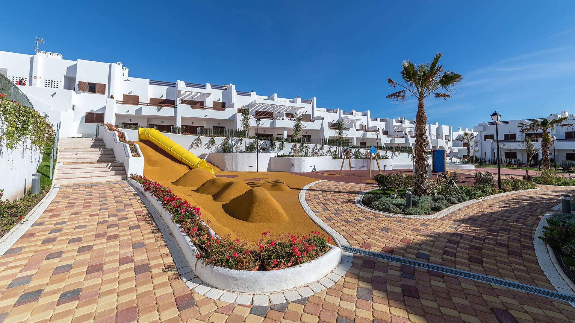 3-bed Bungalow in Pulpi (Almeria) — Stunning New Bungalow Steps from Los Nardos Beach, photo 3
