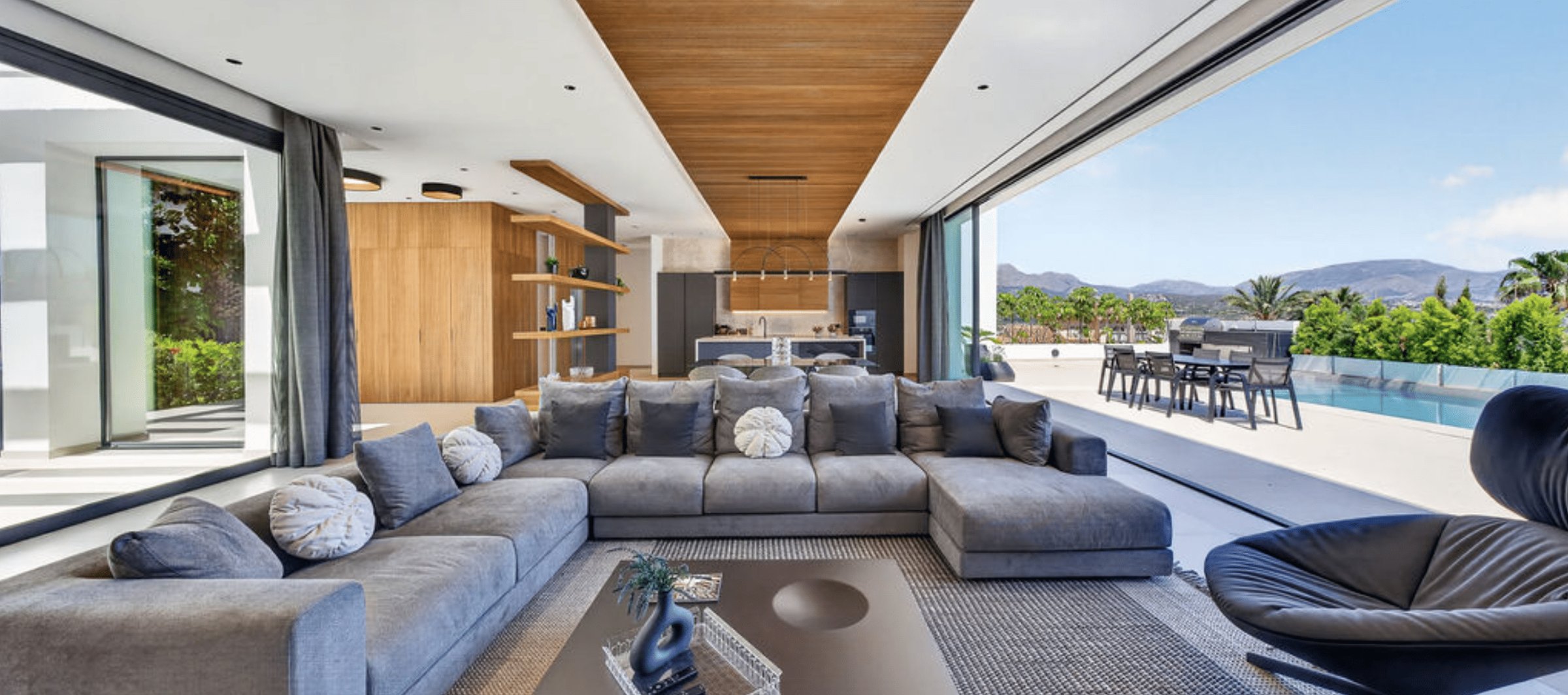 4-bed Villa in La Nucia — Luxury villa for sale in El Albir with panoramic sea views and designer garage | Villa Vega, photo 6
