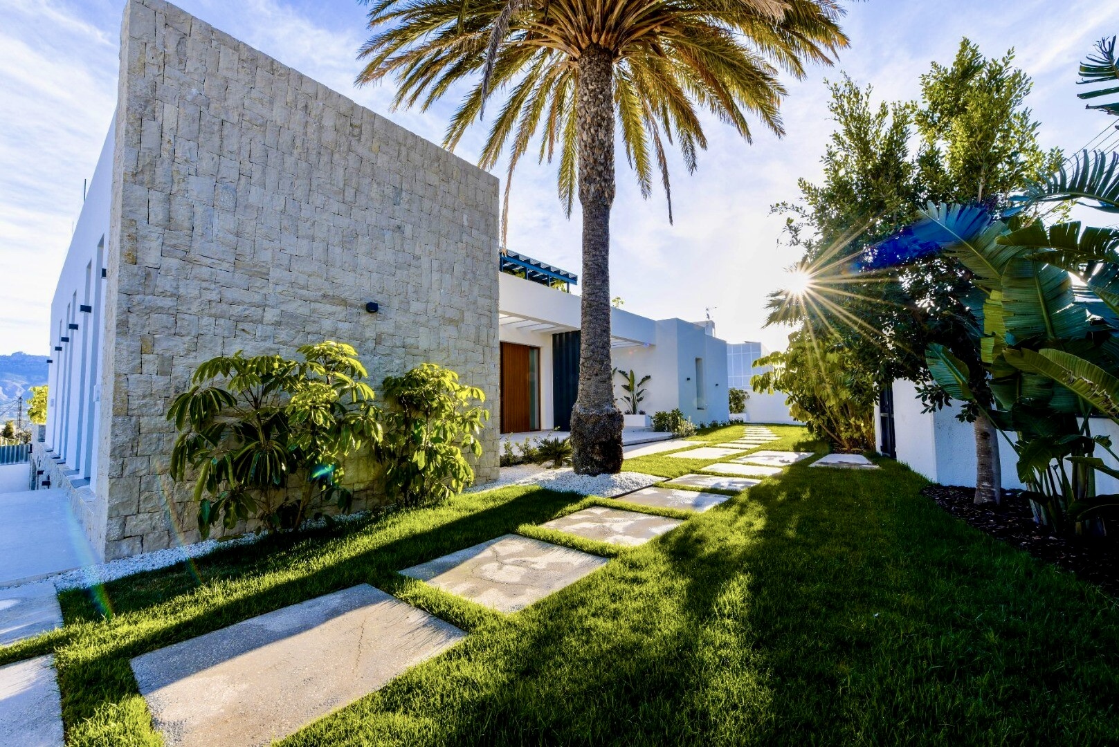 4-bed Villa in La Nucia — Luxury villa for sale in El Albir with panoramic sea views and designer garage | Villa Vega, photo 53