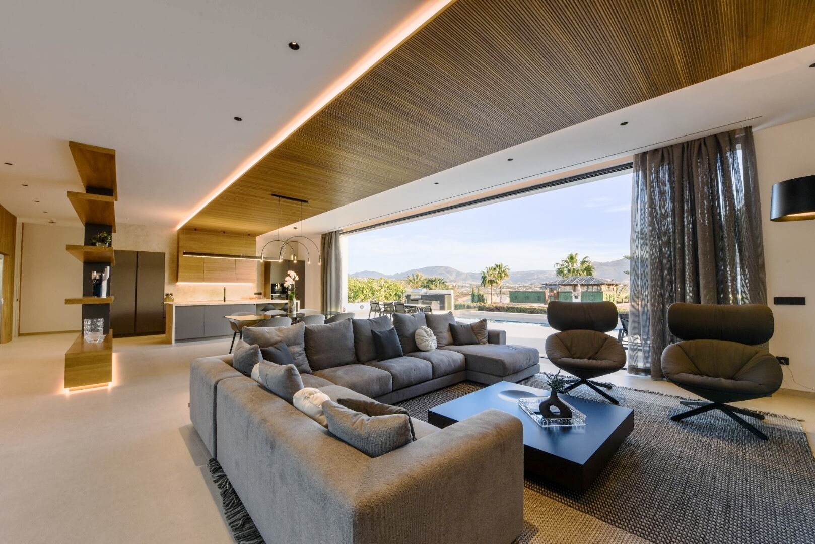 4-bed Villa in La Nucia — Luxury villa for sale in El Albir with panoramic sea views and designer garage | Villa Vega, photo 11