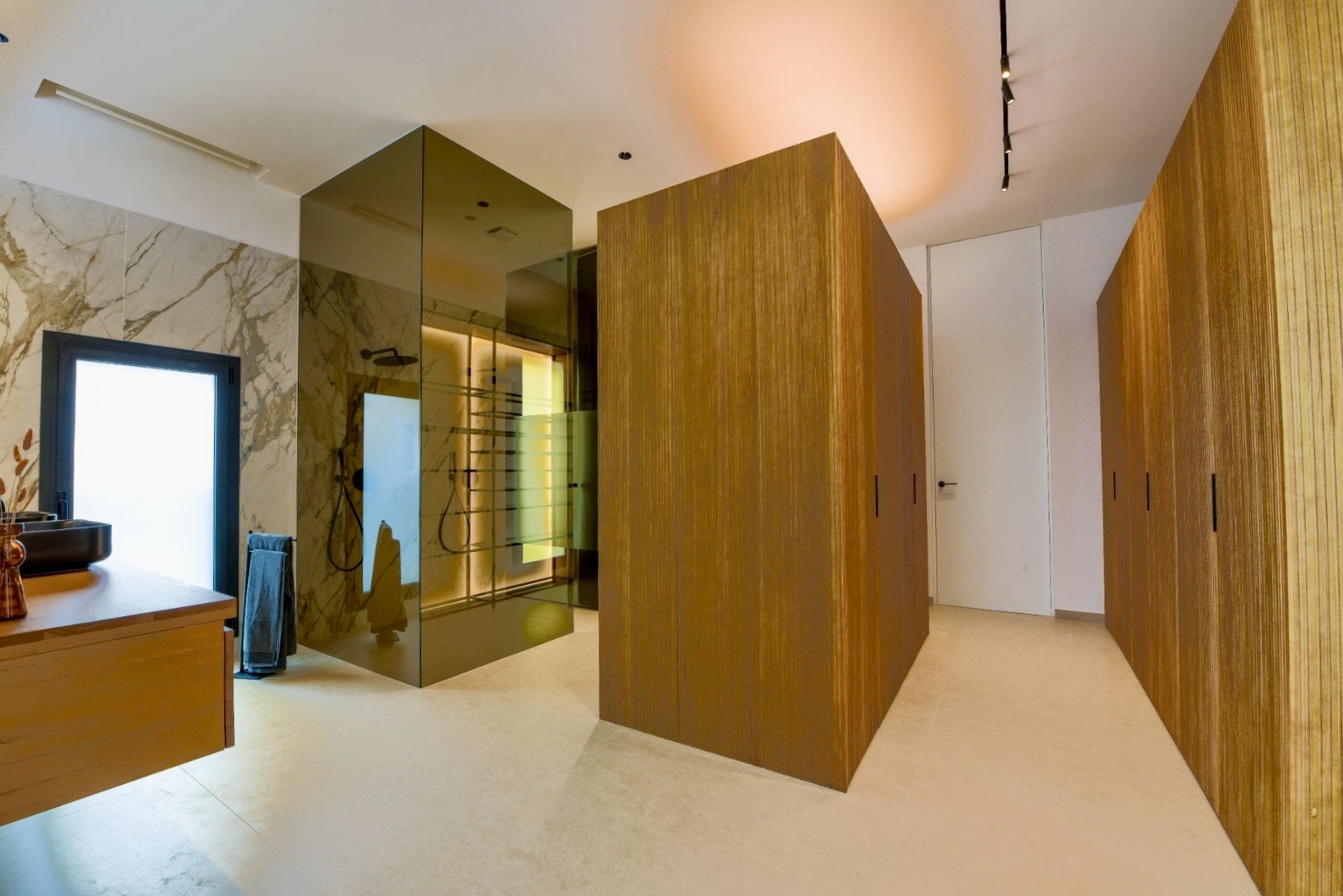 4-bed Villa in La Nucia — Luxury villa for sale in El Albir with panoramic sea views and designer garage | Villa Vega, photo 31