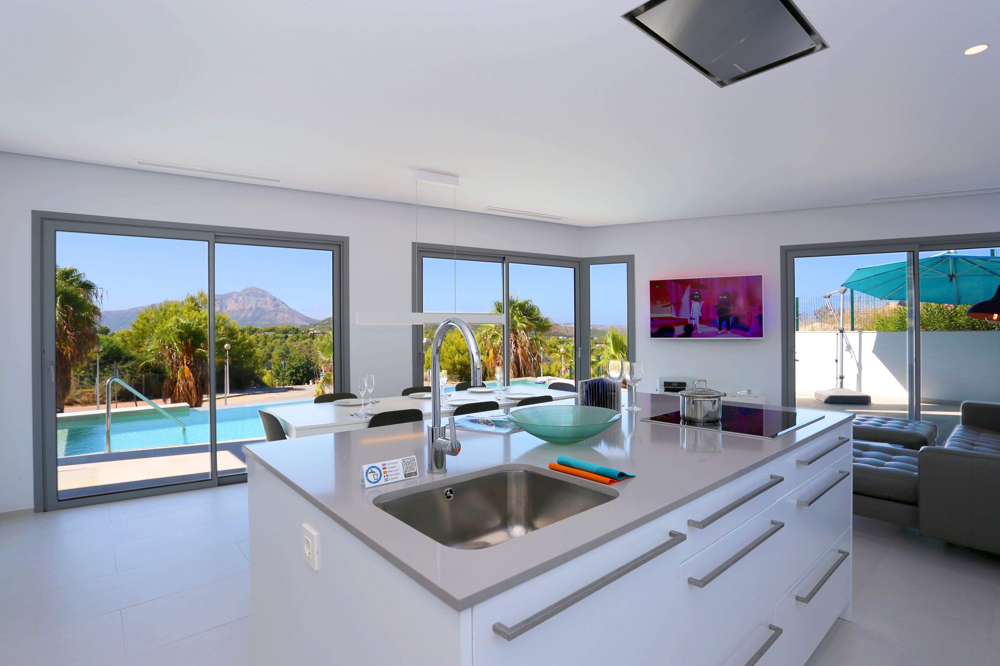 4-bed Chalet in Javea — Luxury Chalet with Stunning Sea Views in Javea, photo 5