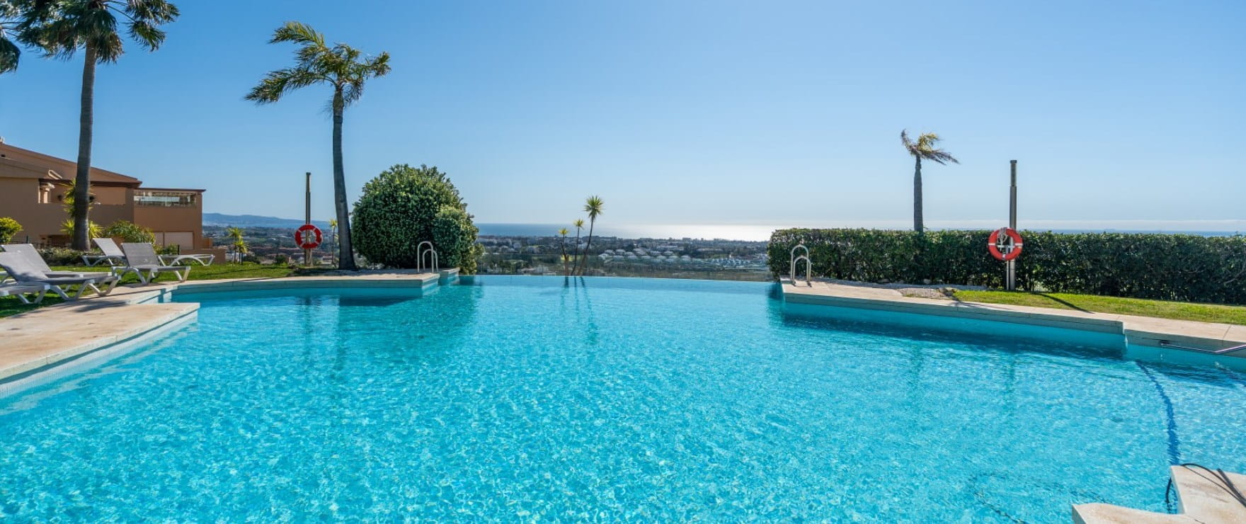 2-bed Apartment in Benahavis — Stunning New Apartment in Benahavis, photo 2