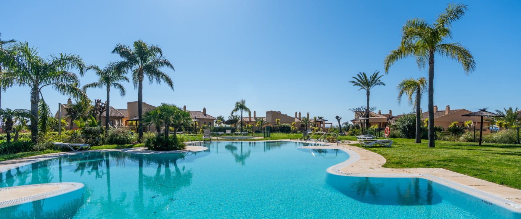 2-bed Apartment in Benahavis — Stunning New Apartment in Benahavis, photo 3