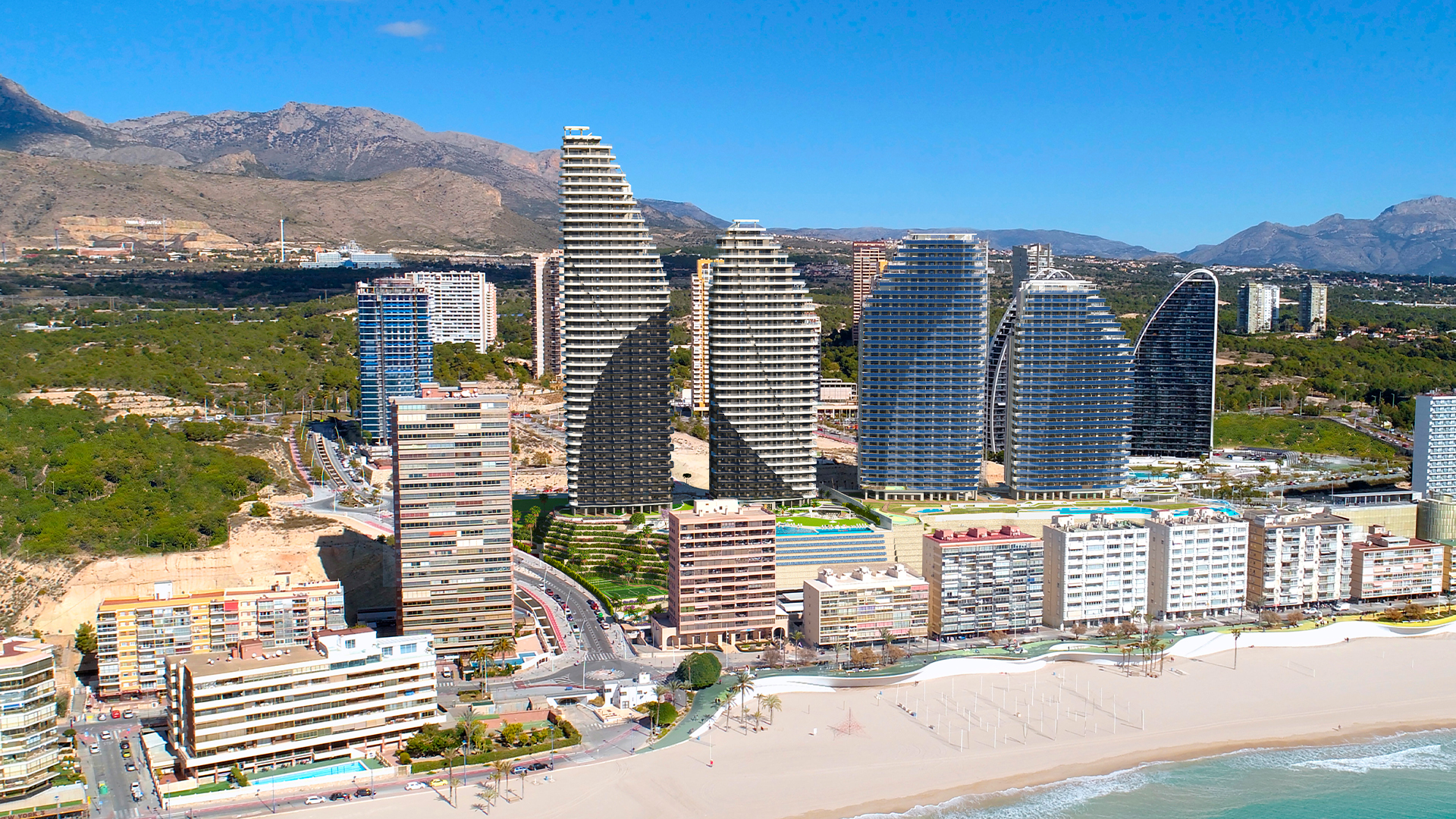 2-bed Apartment in Benidorm — Luxury Apartment with Stunning Sea Views in Benidorm, photo 8