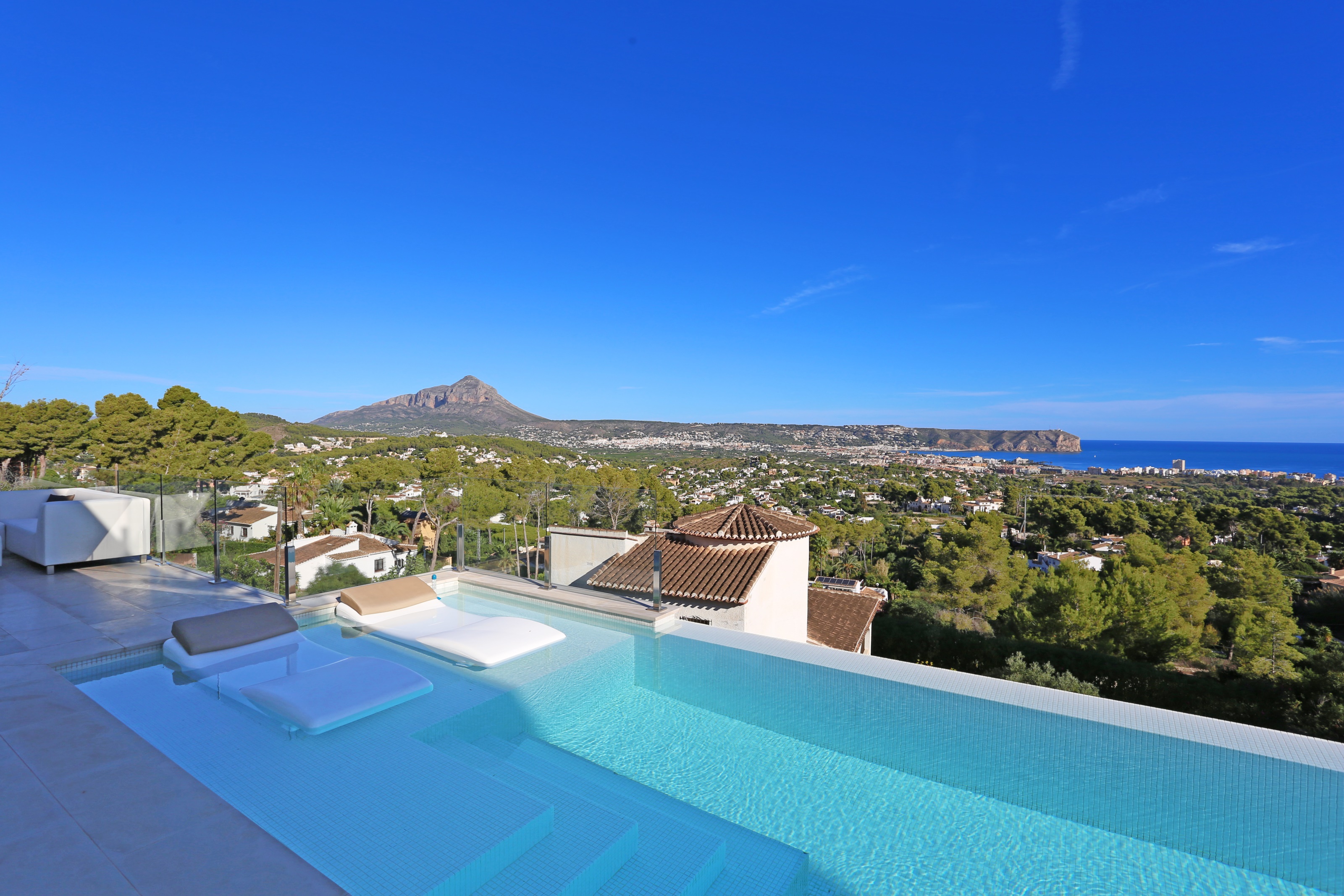 4-bed Villa in Javea — Villa Alonis | Luxury Mediterranean Living in Javea, photo 8
