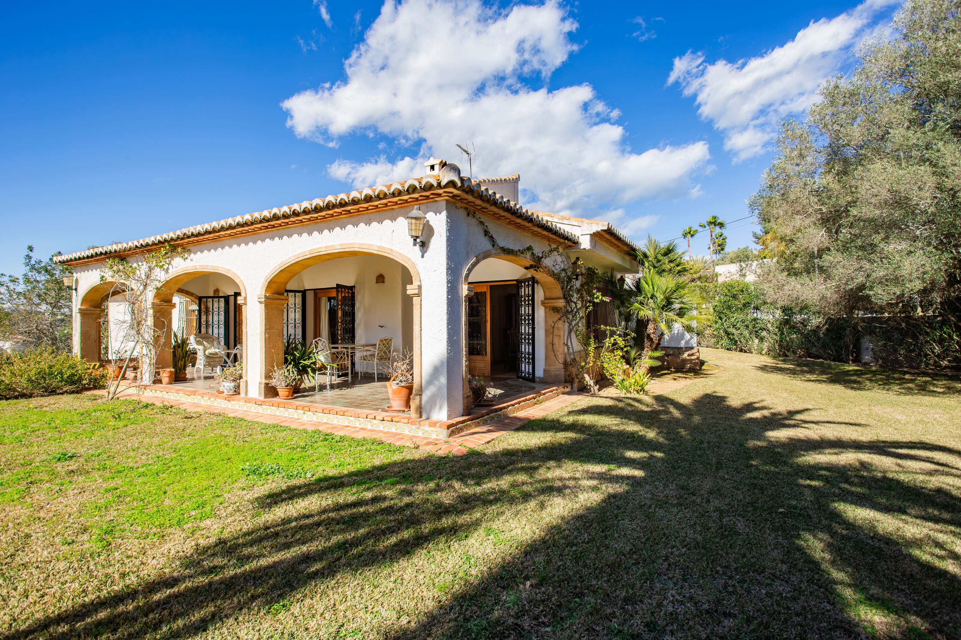 4-bed Villa in Javea — Finca Laurel | A Private Mediterranean Estate with Exceptional Development Potential, photo 2