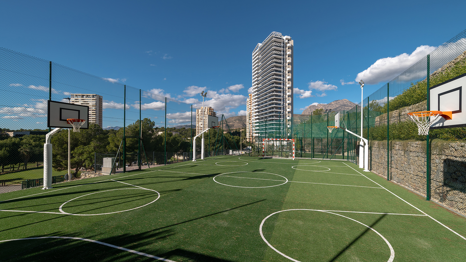 3-bed Penthouse in Benidorm — Luxury Penthouse with Stunning Sea and Golf Views in Benidorm, photo 5