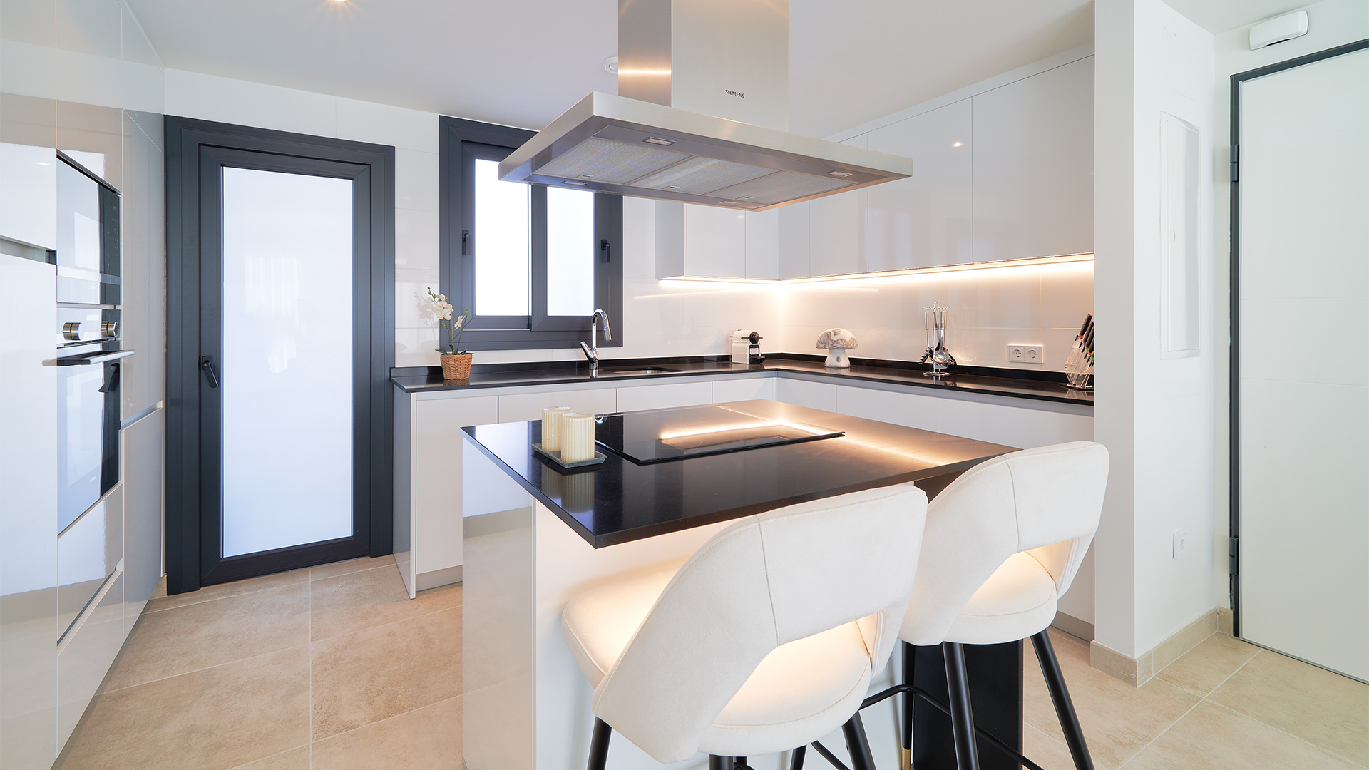 3-bed Apartment in Estepona (Malaga) — Luxurious New Build Apartment in Estepona, photo 5